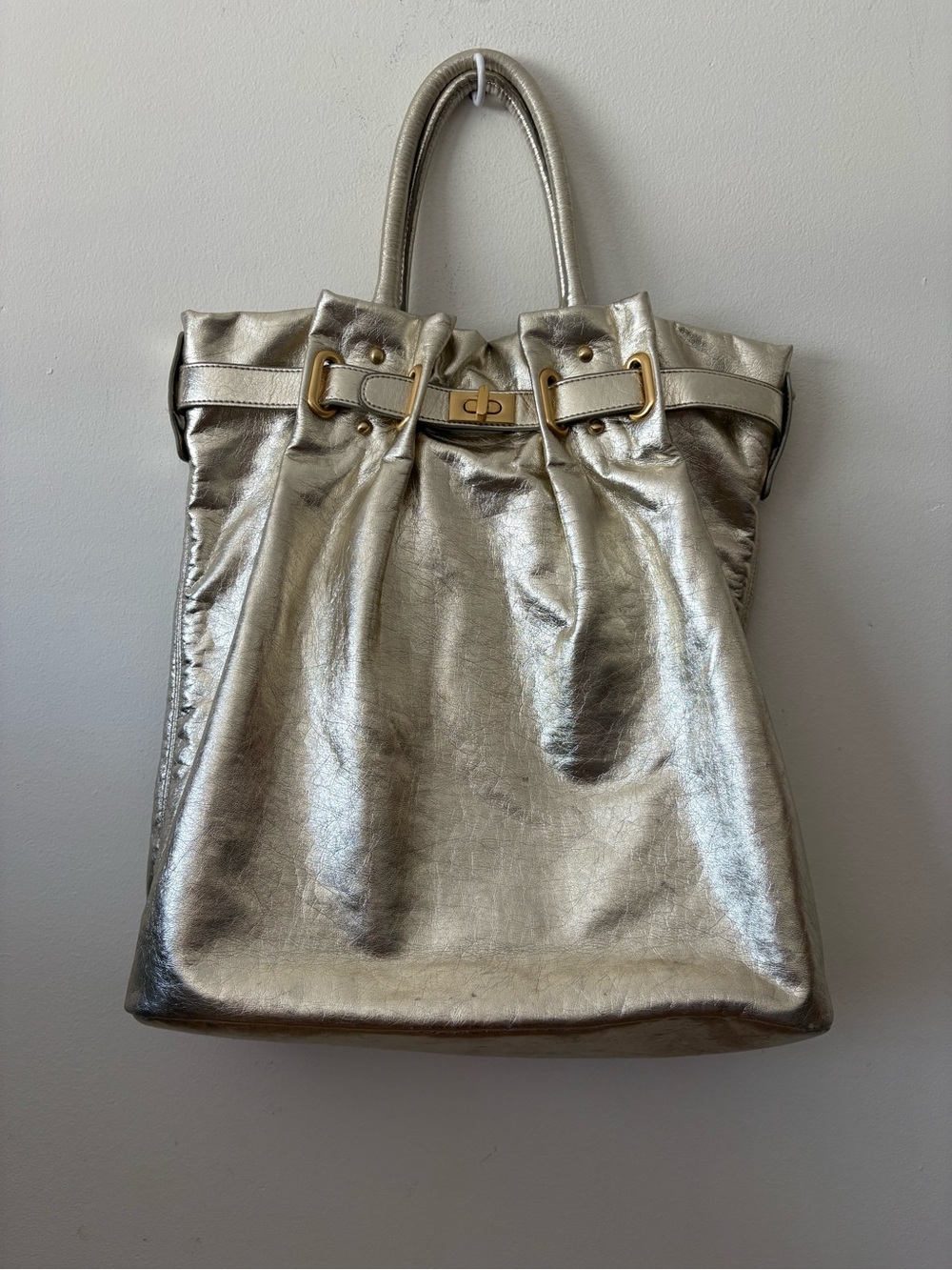 BB Dakota Metallic Silver Firkin with Gold Hardware